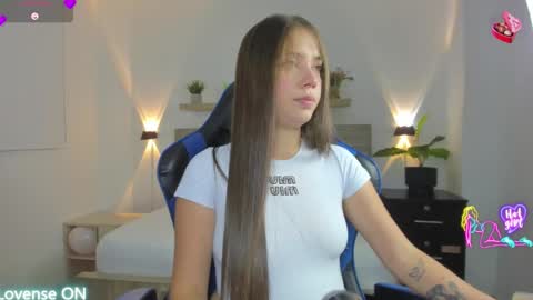 Snapshot of nataly_rodri chatting on 5, 2, 2026 Nataly online show from 5, 2, 2026