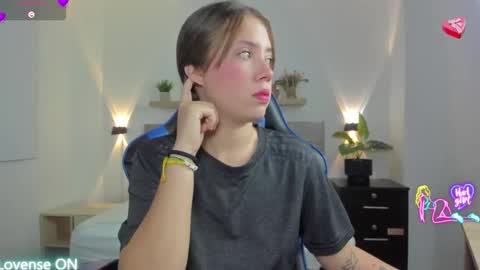 Snapshot of nataly_rodri chatting on 15, 2, 2026 Nataly online show from 15, 2, 2026