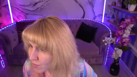 Snapshot of natalychanell chatting on 8, 9, 2025 natalychanell online show from 8, 9, 2025