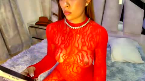 Natalye foster online show from 30, 6, 2026