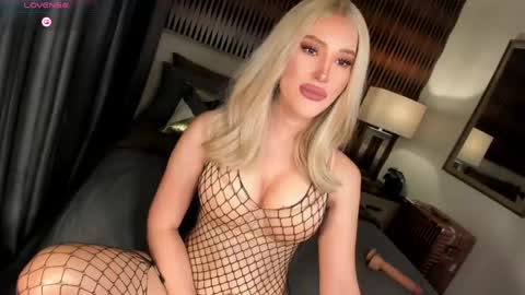 Snapshot of natasha2112 chatting on 14, 5, 2026 Natasha online show from 14, 5, 2026