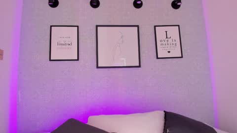  Natasha  online show from 17, 12, 2025