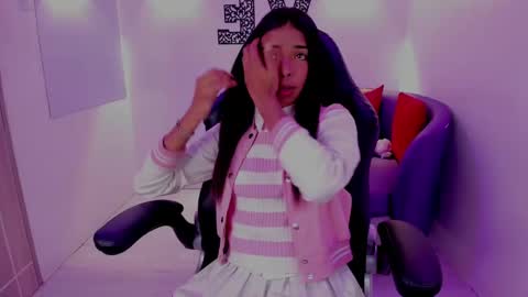 Natasha  online show from 18, 12, 2024