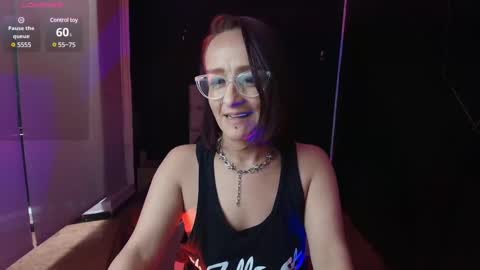 Snapshot of natashamason chatting on 5, 3, 2025 Natasha Mason online show from 5, 3, 2025