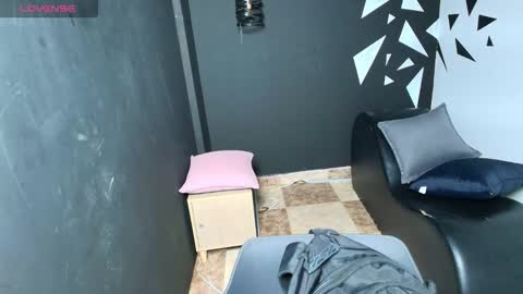 Snapshot of natashamason chatting on 4, 12, 2025 Natasha Mason online show from 4, 12, 2025