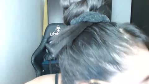 Natasha Smithe  online show from 7, 2, 2025