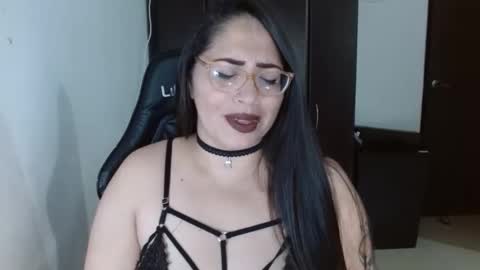 Natasha Smithe  online show from 21, 11, 2025