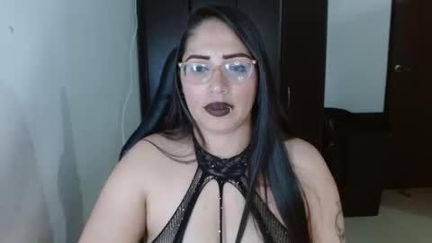 Natasha Smithe  online show from 4, 12, 2025