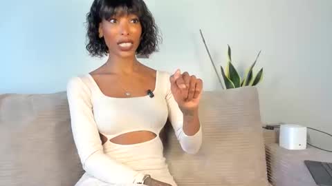 Snapshot of natassiadreamsxxx chatting on 26, 2, 2026 Natassia Dreams online show from 26, 2, 2026