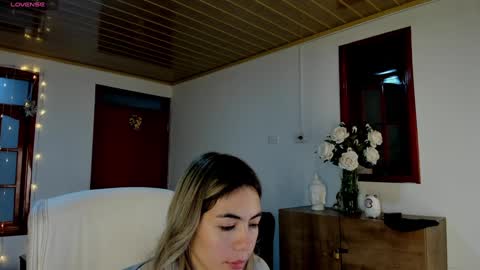 Snapshot of nathaaly_sky chatting on 20, 1, 2025 nathaly sky online show from 20, 1, 2025