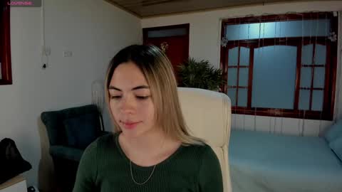 Snapshot of nathaaly_sky chatting on 5, 2, 2025 nathaly sky online show from 5, 2, 2025