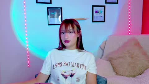 Nathalia Ramirez online show from 4, 6, 2026