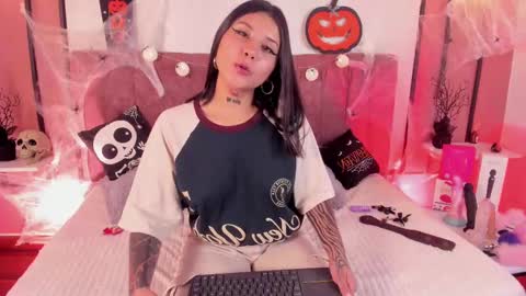 nathalia_stone online show from 4, 10, 2025