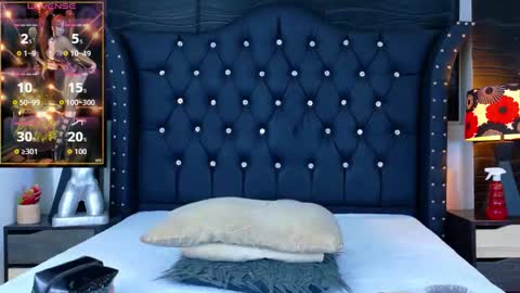 Snapshot of nathaliaz_ chatting on 7, 10, 2025 nathaliaz online show from 7, 10, 2025