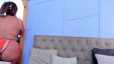 Snapshot of nathalie_rossel chatting on 8, 11, 2025 nathalie rossel online show from 8, 11, 2025