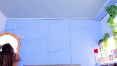 Snapshot of nathalie_rossel chatting on 17, 11, 2025 nathalie rossel online show from 17, 11, 2025