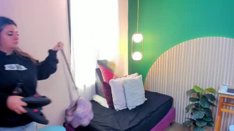 nathalie rossel online show from 7, 4, 2026