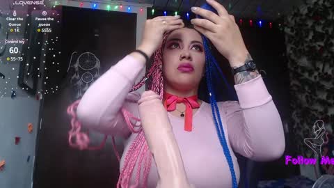 Nathalie online show from 30, 1, 2025