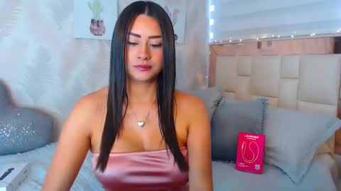 Nathalie Rose online show from 5, 3, 2026