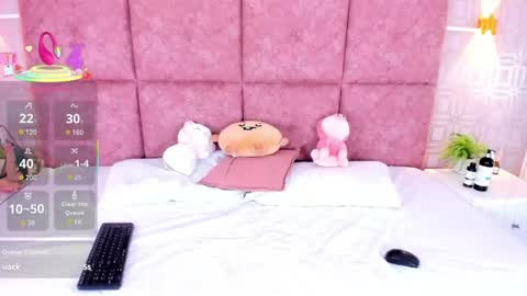 Nathalie Ross online show from 17, 4, 2026