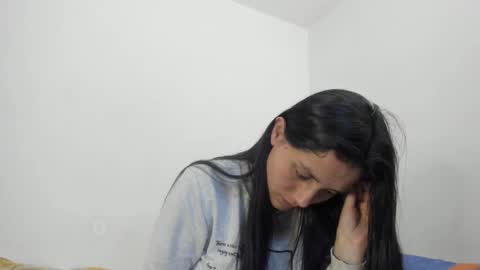 Snapshot of nathaly_love96 chatting on 6, 12, 2024 Nathaly online show from 6, 12, 2024