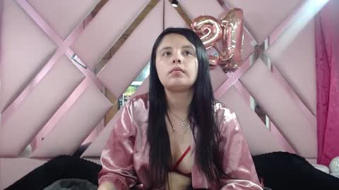 nathaly low online show from 18, 1, 2025