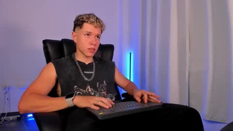 Nathan online show from 25, 11, 2025