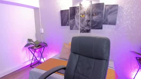 Natalia online show from 12, 11, 2025