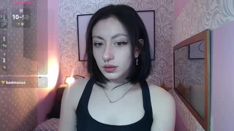 Snapshot of natty_33 chatting on 5, 3, 2025 Natt.....3 online show from 5, 3, 2025