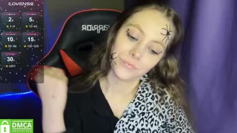 natural_babe666 online show from 24, 10, 2025