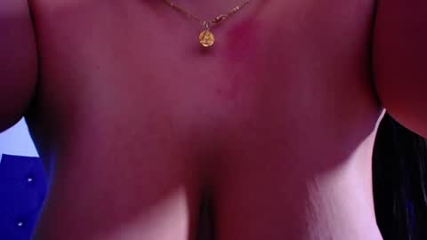Snapshot of naturalboobs1 chatting on 15, 12, 2024 Annie online show from 15, 12, 2024