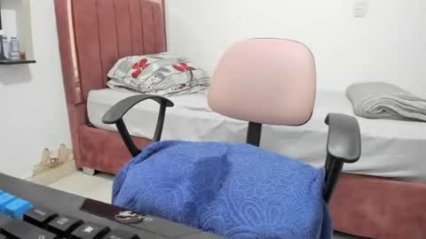 Snapshot of naturalsexlatin chatting on 10, 10, 2025 Andrea online show from 10, 10, 2025