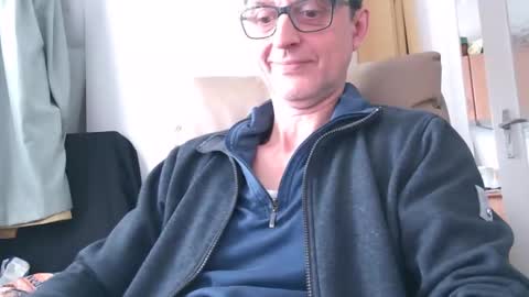 naturista25 online show from 8, 11, 2025