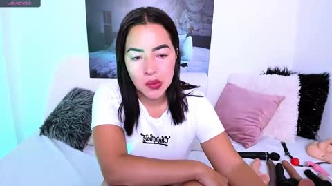 Natalia online show from 2, 3, 2025