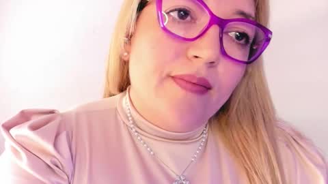 Snapshot of naty__mature_ chatting on 20, 10, 2025 Nataly online show from 20, 10, 2025