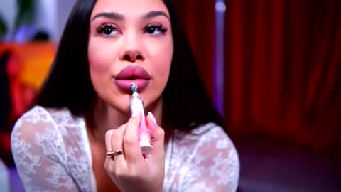 Naty online show from 19, 11, 2025