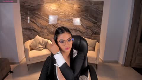 Snapshot of natyferrer chatting on 15, 1, 2025 Naty Ferrer online show from 15, 1, 2025