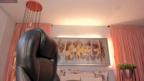 Snapshot of natyferrer chatting on 8, 2, 2025 Naty Ferrer online show from 8, 2, 2025