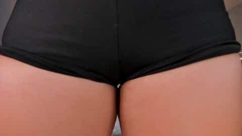 Snapshot of natyferrer chatting on 26, 2, 2025 Naty Ferrer online show from 26, 2, 2025