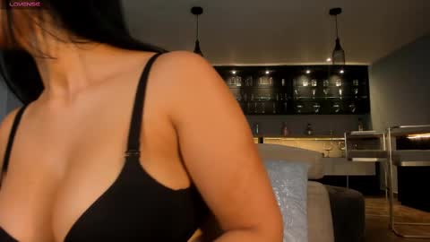 Snapshot of natyferrer chatting on 2, 3, 2025 Naty Ferrer online show from 2, 3, 2025