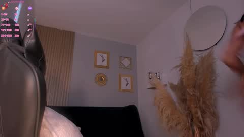 Snapshot of natyferrer chatting on 13, 9, 2025 Naty Ferrer online show from 13, 9, 2025