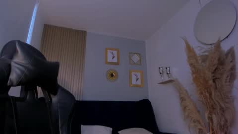 Snapshot of natyferrer chatting on 4, 10, 2025 Naty Ferrer online show from 4, 10, 2025