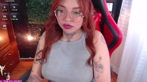 Snapshot of natykors_m_ chatting on 13, 11, 2025 Sofia IG Natykors08 online show from 13, 11, 2025