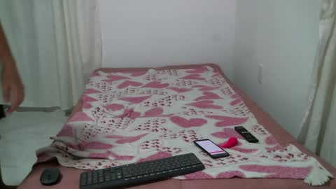      online show from 19, 1, 2025