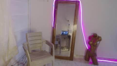 Stella Mcqueen online show from 19, 2, 2026