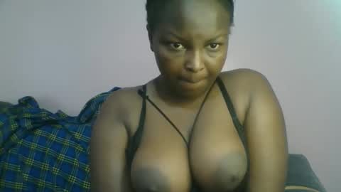 naughti_garlie online show from 16, 11, 2025