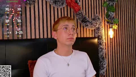 Snapshot of naughty__chris chatting on 18, 12, 2024 Christopher Chris online show from 18, 12, 2024