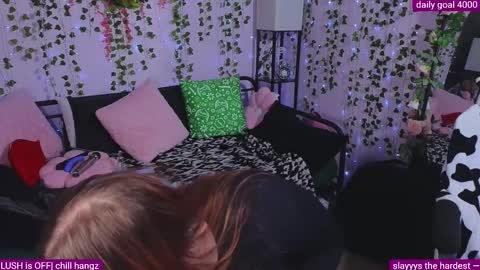 Snapshot of naughty_bella99 chatting on 29, 11, 2025 bella online show from 29, 11, 2025