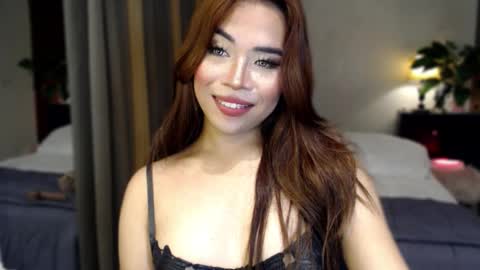 Snapshot of naughty_dreamerxxx chatting on 19, 11, 2025 Queen Jess online show from 19, 11, 2025