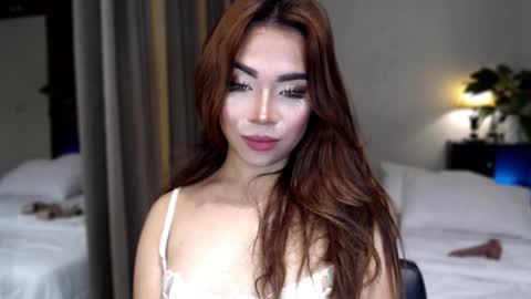 Snapshot of naughty_dreamerxxx chatting on 27, 11, 2025 Queen Jess online show from 27, 11, 2025